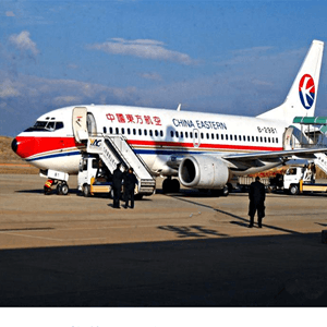 建三江湿地机场快递航空快运业稳步发展的原因是什么？